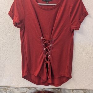 Almost Famous Red Lace-Up Short Sleeve Tee Size Small